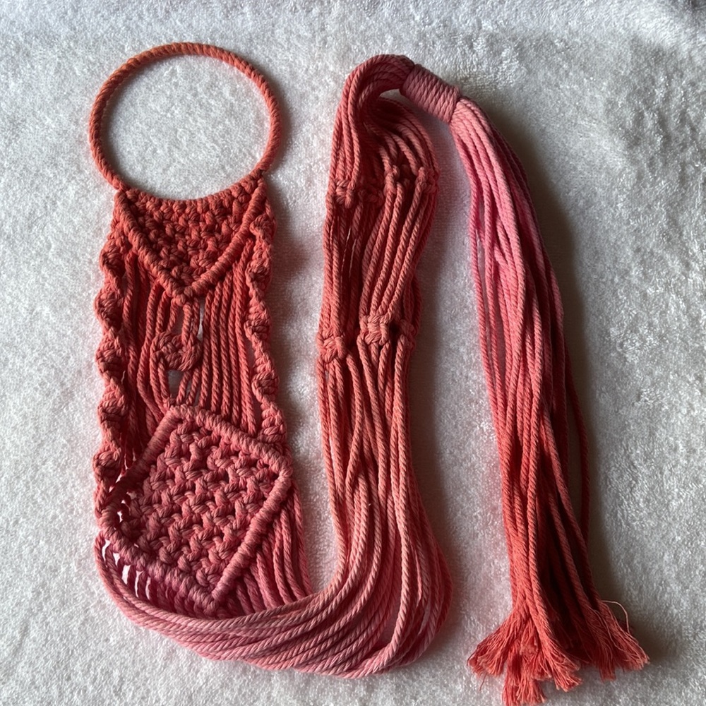 Macrame Plant Hanger Pink 40” - Picture 6 of 6